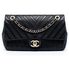 Chanel Black Chevron Python Embossed Calfskin and Suede Single Flap Nero