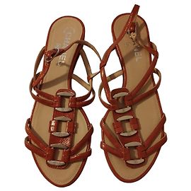 Chanel Orange Patent Leather Flat Sandals Orange