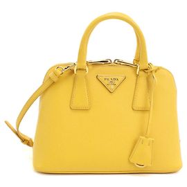 Mini sac à main Prada en cuir Saffiano jaune Jaune