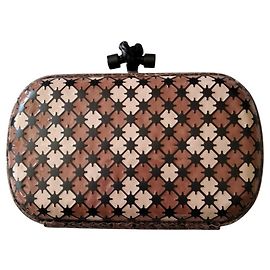 Pochette Bottega Veneta en cuir tressé Marron Noir Beige