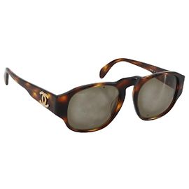 Óculos de sol CHANEL COCO em plástico Marrom CC Auth 178796 Marrom