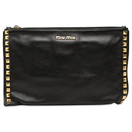 Clutch in pelle nera con borchie e zip Miu Miu Nero