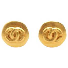 Orecchini Chanel Gold CC placcati oro tondi con clip D'oro