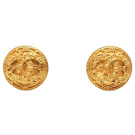 Boucles d'oreilles Chanel Gold CC plaqué or rondes à clip Doré