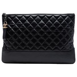 Clutch Chanel Gabrielle O Case in pelle di vitello invecchiata nera Large Nero