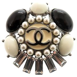 Spilla Chanel Coco Mark Nero Argento Bianco