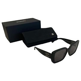 Óculos de sol Chanel Preto