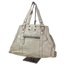 Fendi Sac Cabas en Cuir Verni Crème Écru