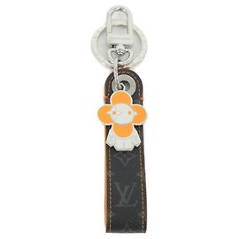 Louis Vuitton Monogram Eclipse Porte-clés Dragonne Vivienne M01956 Noir