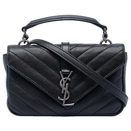Borsa Mini Chevron in pelle di pecora nera con monogramma College di Saint Laurent Nero