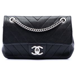 Chanel Black Mini CC Chevron Calfskin Single Flap Noir