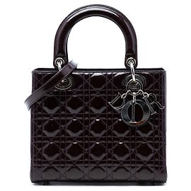 Lady Dior Cannage en charol morado, tamaño Medium Otro Púrpura