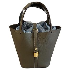 Sac Hermès Picotin 18 en cuir grainé Gris