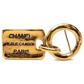 Chanel Gold Gold Plated Rue Cambon Tag Brosche Golden
