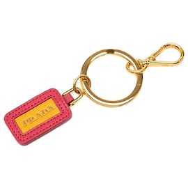 Portachiavi e charm per borsa in Saffiano rosa con logo Prada Rosa