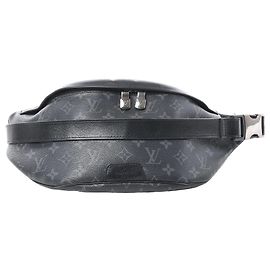 Borsa a tracolla Louis Vuitton Bum Bag PM Discovery Monogram Eclipse Crossbody Bag in Nero M46035 Nero