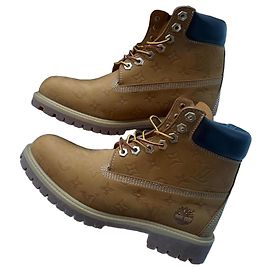 Botas em couro monogramado Louis Vuitton x Timberland Bege Marrom Bege