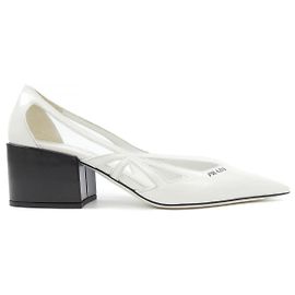 Prada Leder Pumps Weiß