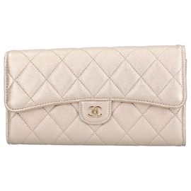 Cartera Long Classic de Chanel Dorado