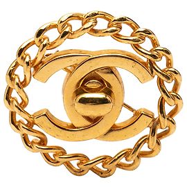 Chanel Gold Gold Plated CC Turnlock Kettenbrosche Golden