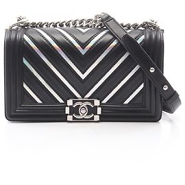 Borsa a tracolla Chanel Boy V-Stitch Nero