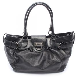 Bolsa de Ombro Salvatore Ferragamo Gancini Preto