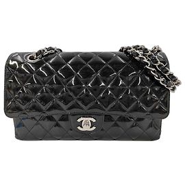 Chanel Timeless - Classic Double Flap Tasche gestepptes Lackleder Medium Schwarz