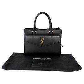 Sac Uptown Saint Laurent en cuir verni Small Noir