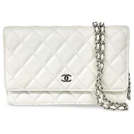 Chanel Chain CC Wallet on Chain Quilted Caviar medium Blanc
