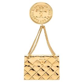 Broche Chanel Coco Mark Matelassé Doré