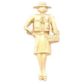 Spilla Mademoiselle Chanel D'oro
