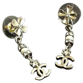 Chanel Clover Pearl Ohrringe Silber