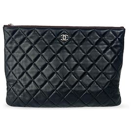 Chanel Classic O Case Pouch Quilted Metallic Lambskin Small Black