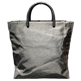 Borsa Tote Prada in nylon nero e plastica Nero