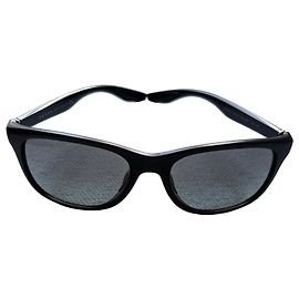 Óculos de sol Prada SPS 03O pretos Preto