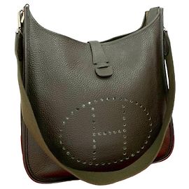Hermès Borsa a tracolla Hermes Evelyne3 GM in pelle di vitello Verde Cachi