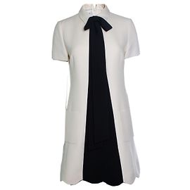 Valentino Garavani Valentino, robe à manches courtes avec détails de nœud Multicolore