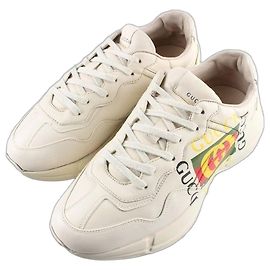 Gucci Baskets Laiton Square Logo Blanc
