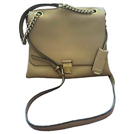 Miu Miu Lederhandtasche Beige Beige