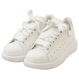 Alexander Mcqueen Oversole Damen Sneaker Weiß