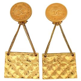 PENDIENTES CHANEL MEDAILLON CC PENDANT CHARM TIMELESS CLIPS Dorado