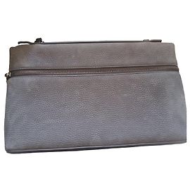 Loro Piana Pochette de cuero gris Gris
