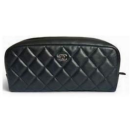 Chanel Vanity Case Medium Acolchoado Preto Preto Hardware prateado