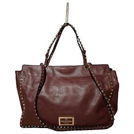 Valentino Garavani Bolsa Rockstud em Couro Bordeaux Bordeaux