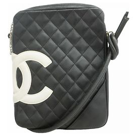 Borsa a tracolla Chanel Cambon in agnello Nero