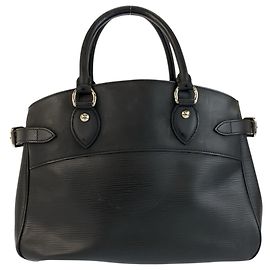 Sac à main Louis Vuitton Epi Passy PM Noir Noir