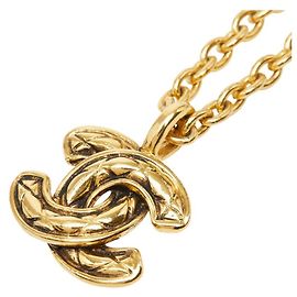 Collana con pendente Chanel Coco Mark Matelassé Chain D'oro