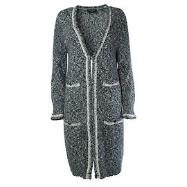 Chanel, Cardigan aus Kaschmir in Grau Grau