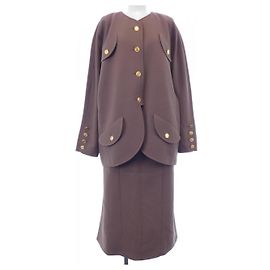 Conjunto de Tailleur Chanel Marrom