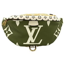 Poche Monogram Giant Louis Vuitton Verde Caqui